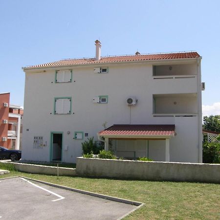 Apartments Knezevic バスカ エクステリア 写真